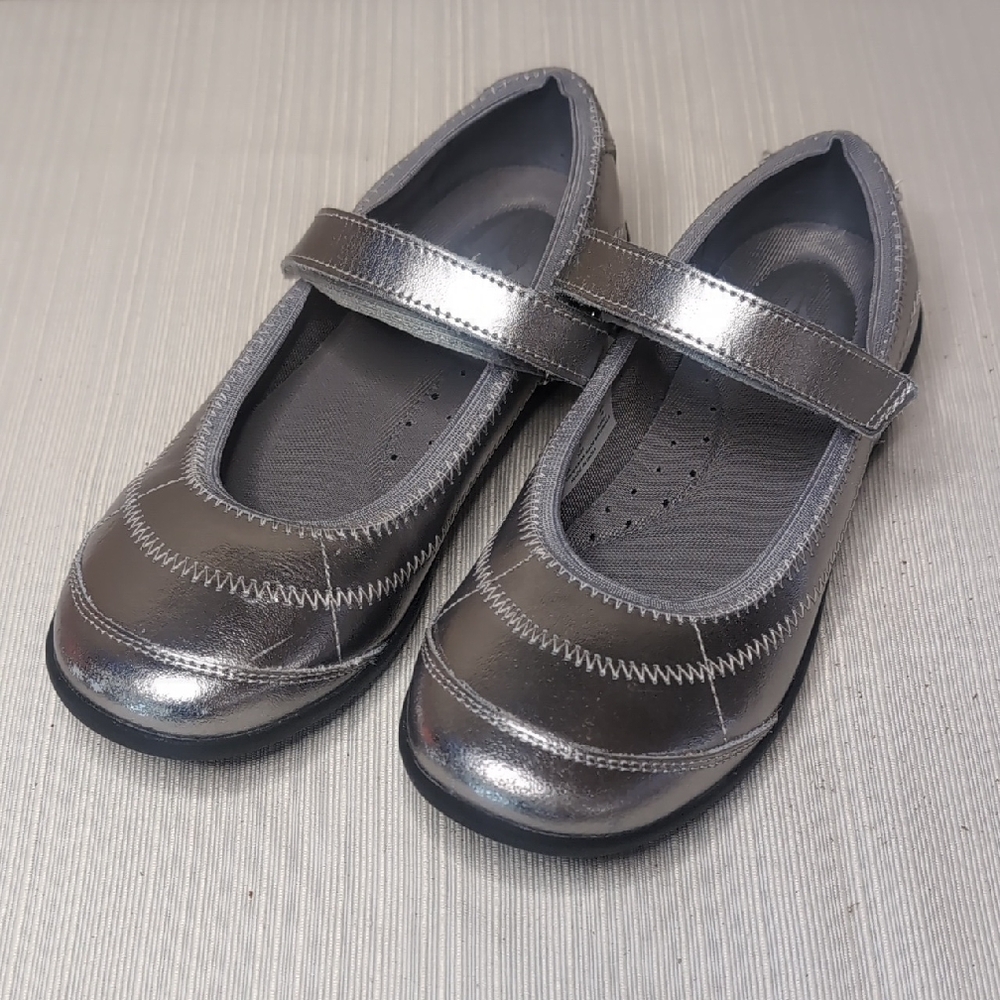 Girls 3.5W Hush Puppies Silver Leather Mary Jane Kids Shoes